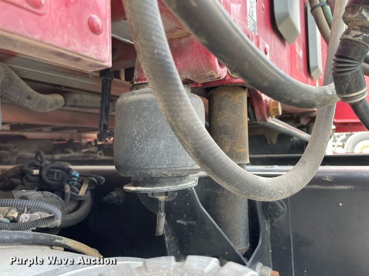 image for item MS9758 2016 Kenworth T680  semi truck