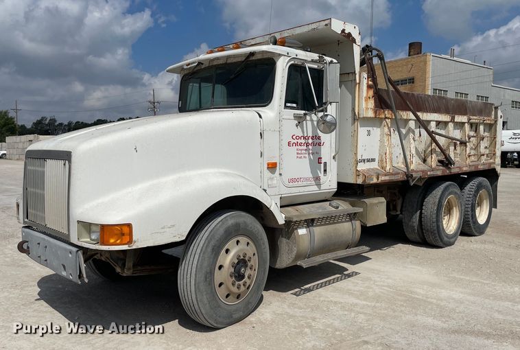 image for item MS9759 1991 International 9400  dump truck