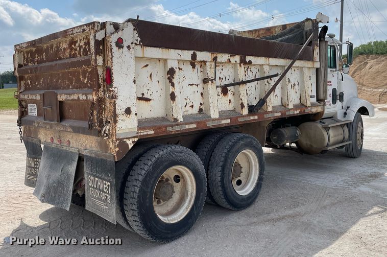 image for item MS9759 1991 International 9400  dump truck