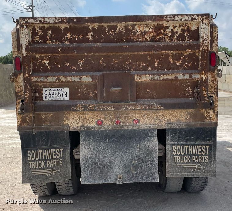 image for item MS9759 1991 International 9400  dump truck