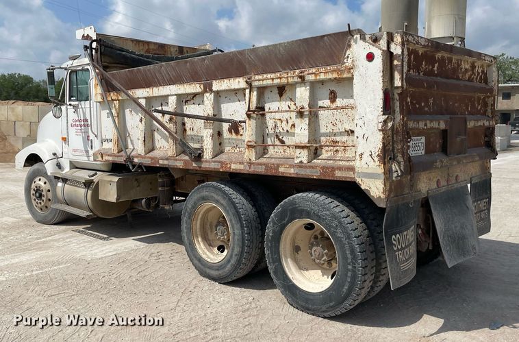 image for item MS9759 1991 International 9400  dump truck