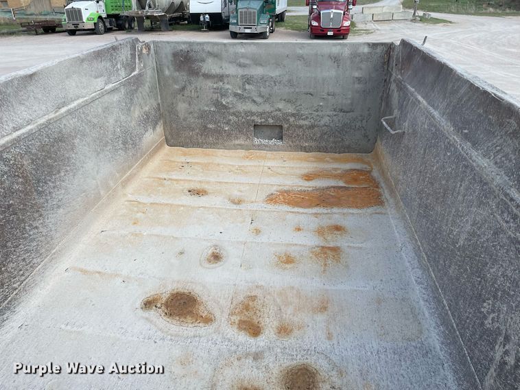 image for item MS9759 1991 International 9400  dump truck