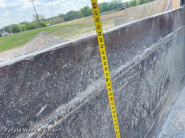 image for item MS9759 1991 International 9400  dump truck