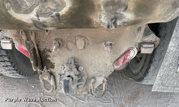 image for item MS9759 1991 International 9400  dump truck