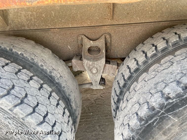 image for item MS9759 1991 International 9400  dump truck