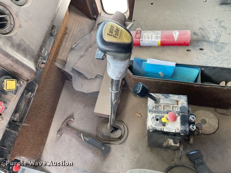 image for item MS9759 1991 International 9400  dump truck