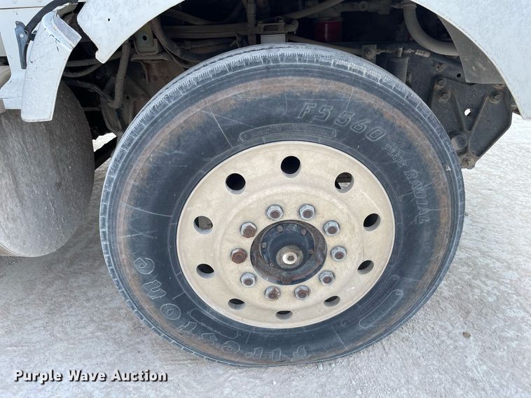 image for item MS9759 1991 International 9400  dump truck