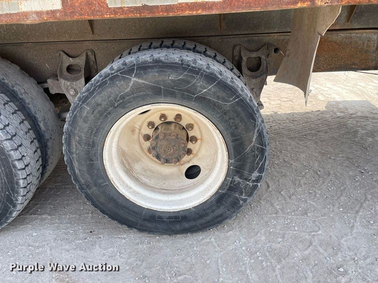 image for item MS9759 1991 International 9400  dump truck