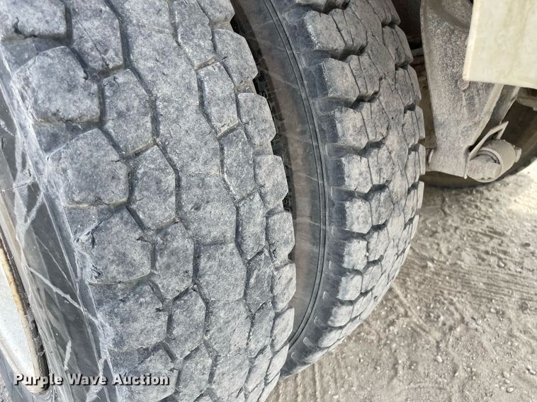 image for item MS9759 1991 International 9400  dump truck