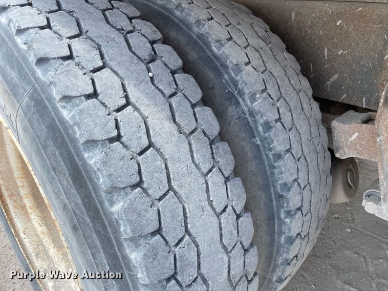 image for item MS9759 1991 International 9400  dump truck