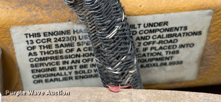 image for item MS9760 2002 John Deere 230CLC  excavator