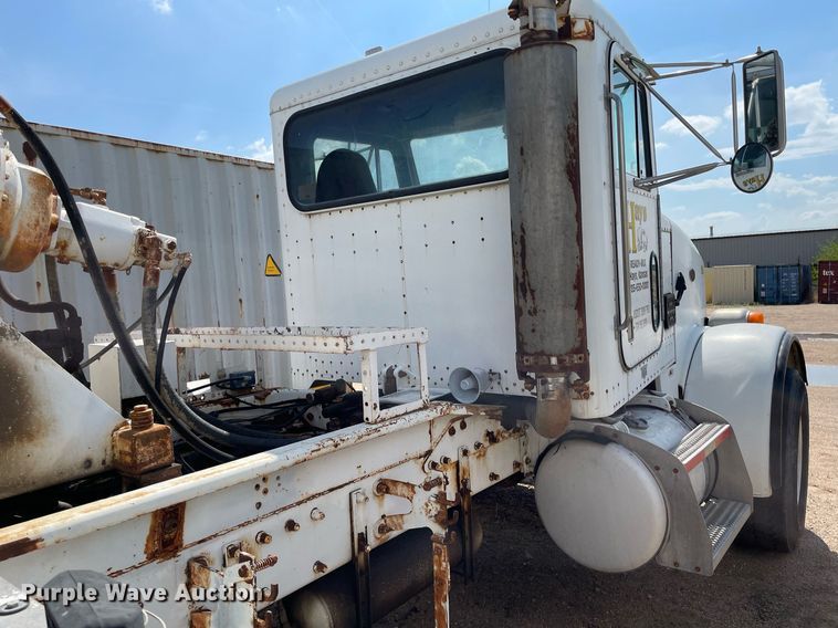 image for item MS9779 2005 Peterbilt 357  ready mix truck