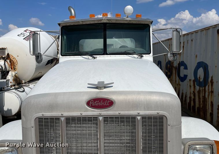 image for item MS9779 2005 Peterbilt 357  ready mix truck