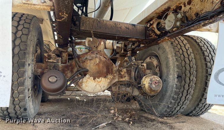 image for item MS9779 2005 Peterbilt 357  ready mix truck