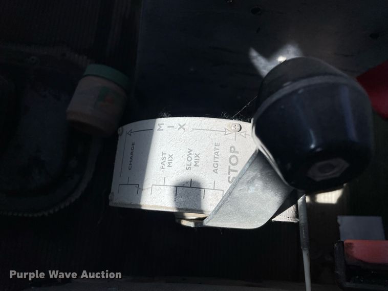 image for item MS9779 2005 Peterbilt 357  ready mix truck