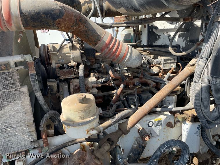 image for item MS9779 2005 Peterbilt 357  ready mix truck