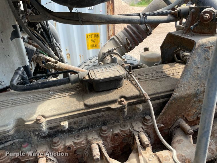 image for item MS9779 2005 Peterbilt 357  ready mix truck