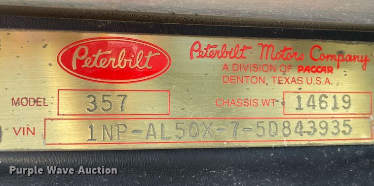 image for item MS9779 2005 Peterbilt 357  ready mix truck