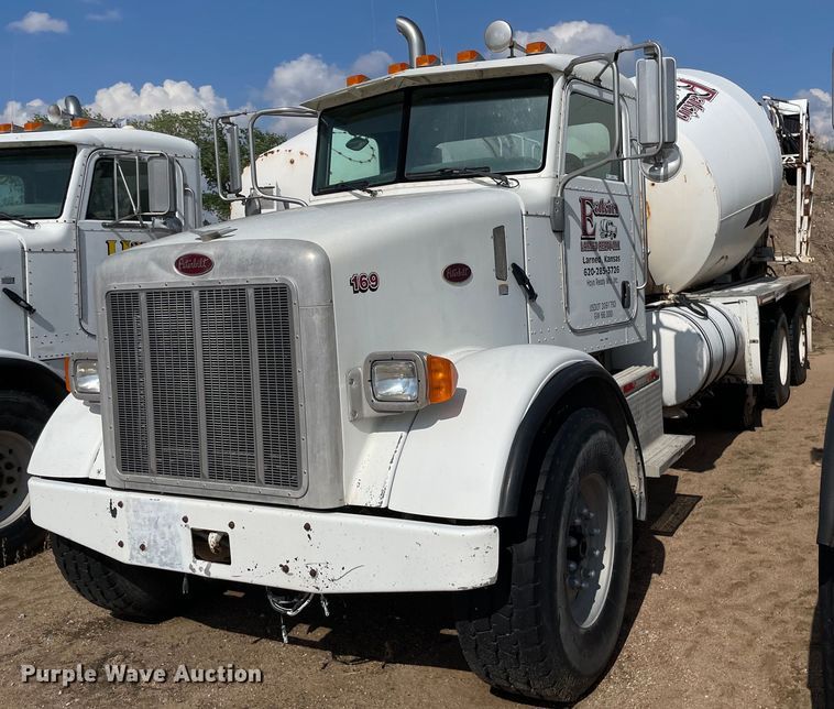 image for item MS9780 2005 Peterbilt 357  ready mix truck