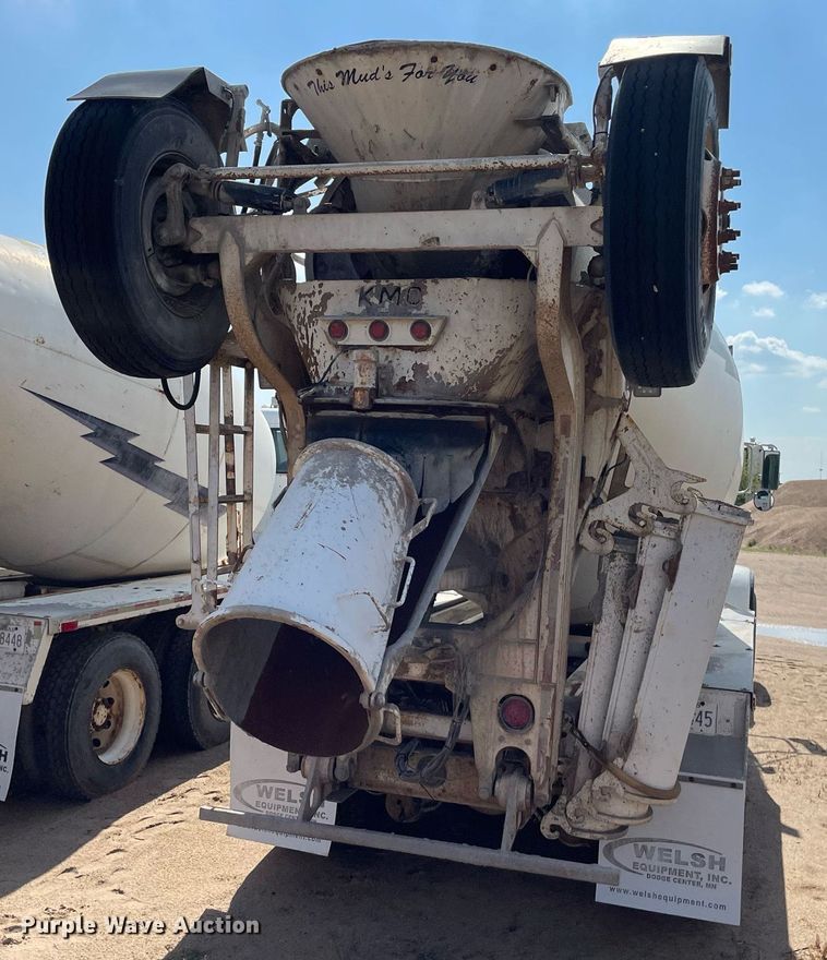 image for item MS9780 2005 Peterbilt 357  ready mix truck