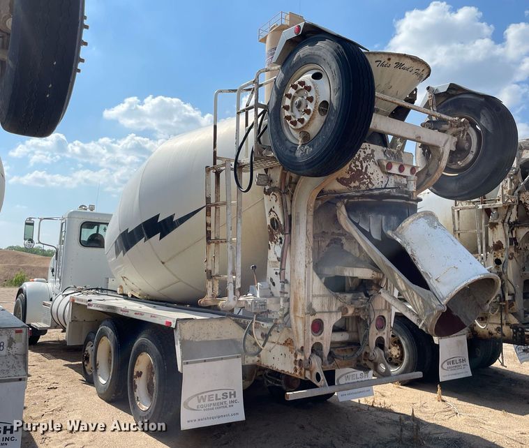 image for item MS9780 2005 Peterbilt 357  ready mix truck