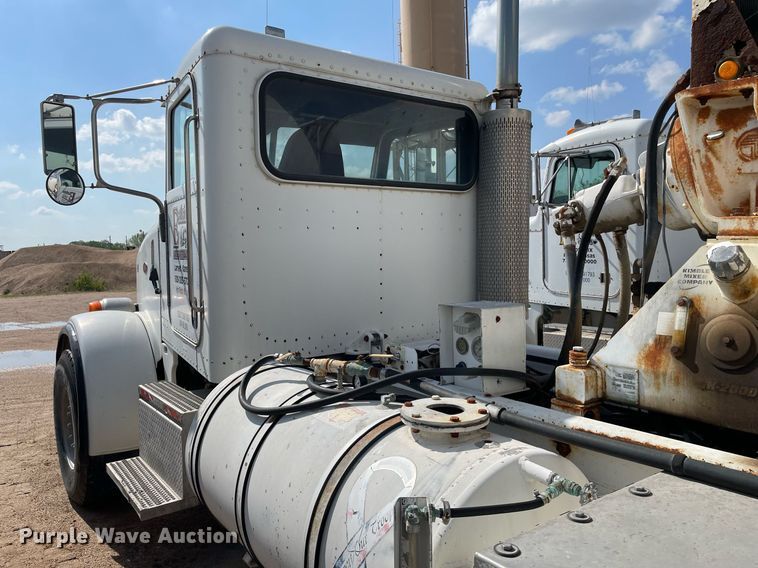 image for item MS9780 2005 Peterbilt 357  ready mix truck