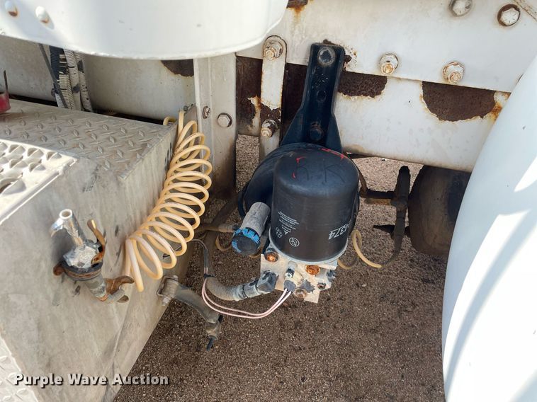 image for item MS9780 2005 Peterbilt 357  ready mix truck