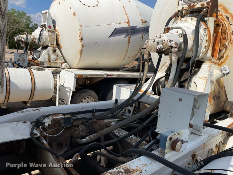 image for item MS9780 2005 Peterbilt 357  ready mix truck