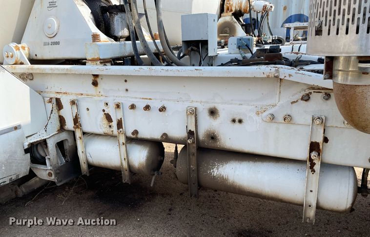 image for item MS9780 2005 Peterbilt 357  ready mix truck