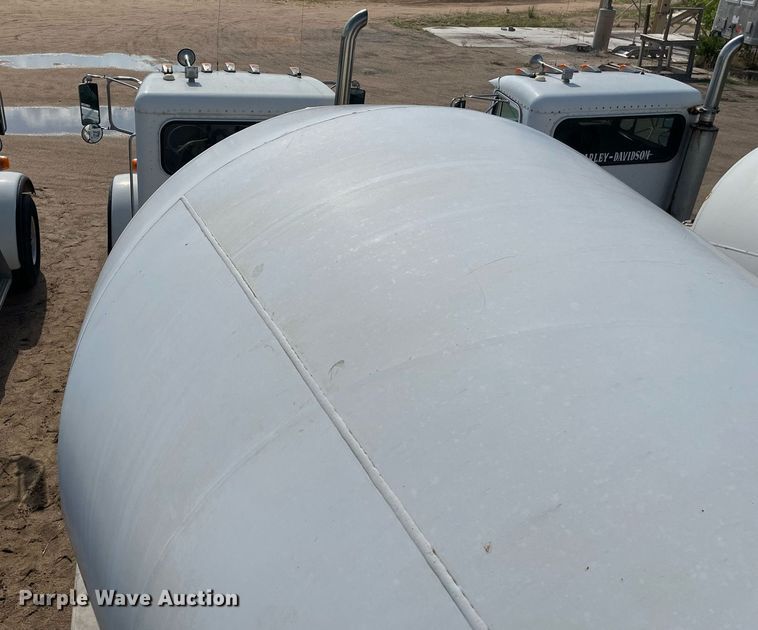 image for item MS9780 2005 Peterbilt 357  ready mix truck