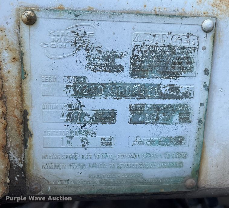 image for item MS9780 2005 Peterbilt 357  ready mix truck