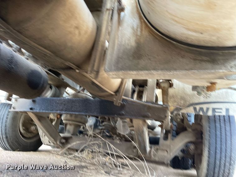 image for item MS9780 2005 Peterbilt 357  ready mix truck