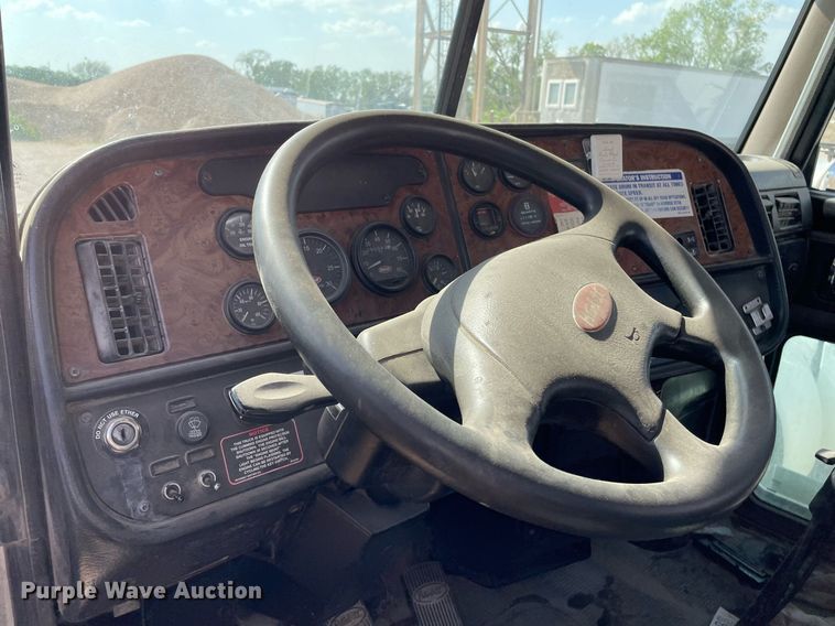 image for item MS9780 2005 Peterbilt 357  ready mix truck