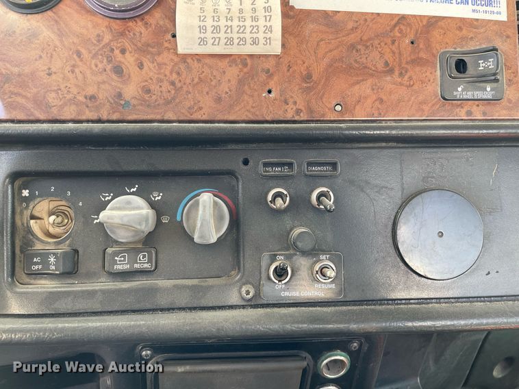 image for item MS9780 2005 Peterbilt 357  ready mix truck