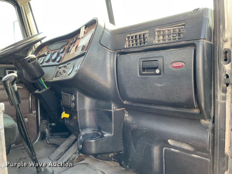 image for item MS9780 2005 Peterbilt 357  ready mix truck