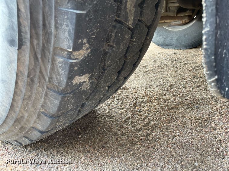 image for item MS9780 2005 Peterbilt 357  ready mix truck