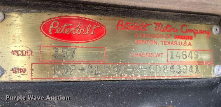 image for item MS9780 2005 Peterbilt 357  ready mix truck