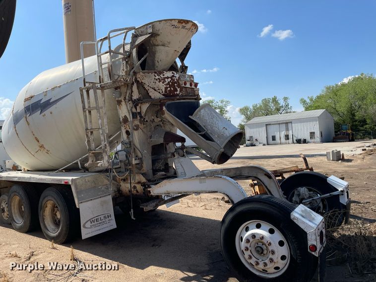 image for item MS9781 2004 Peterbilt 357  ready mix truck