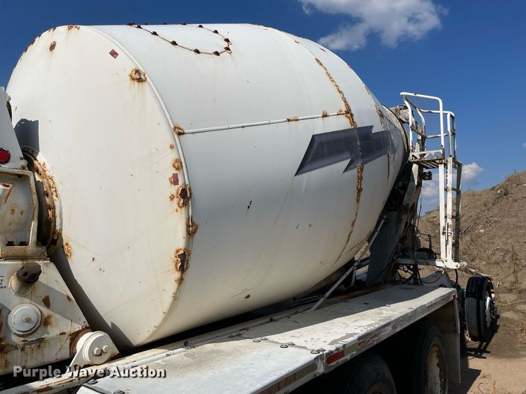image for item MS9781 2004 Peterbilt 357  ready mix truck