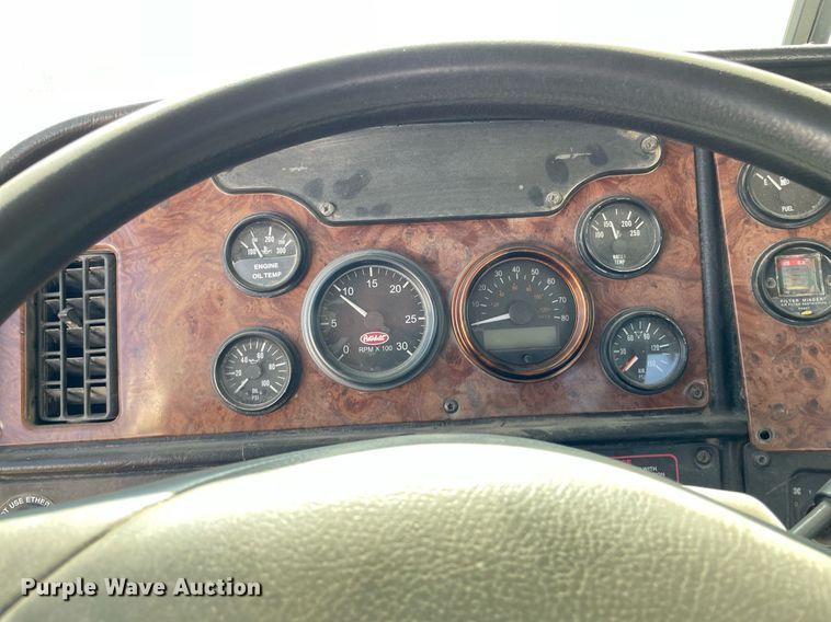 image for item MS9781 2004 Peterbilt 357  ready mix truck