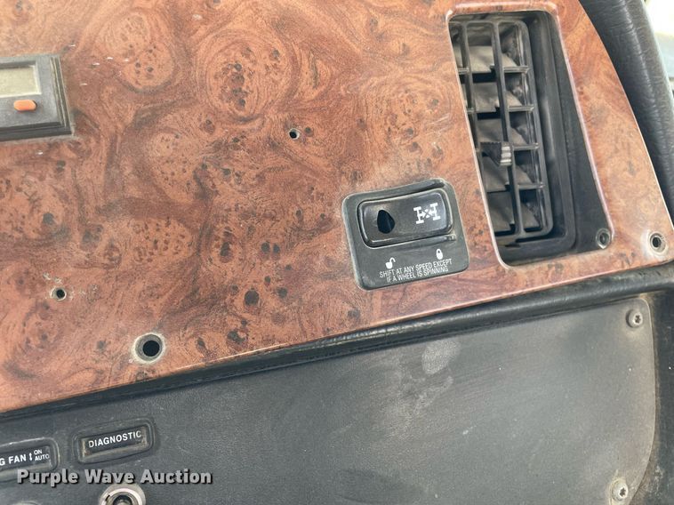 image for item MS9781 2004 Peterbilt 357  ready mix truck