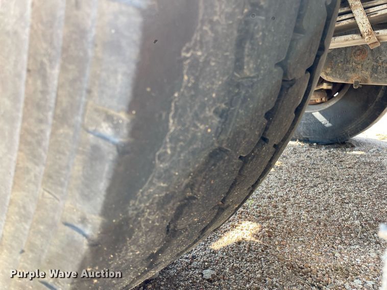 image for item MS9781 2004 Peterbilt 357  ready mix truck