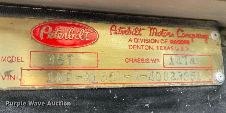 image for item MS9781 2004 Peterbilt 357  ready mix truck