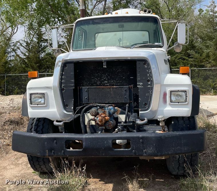 image for item MS9782 1992 Ford L8000  ready mix truck