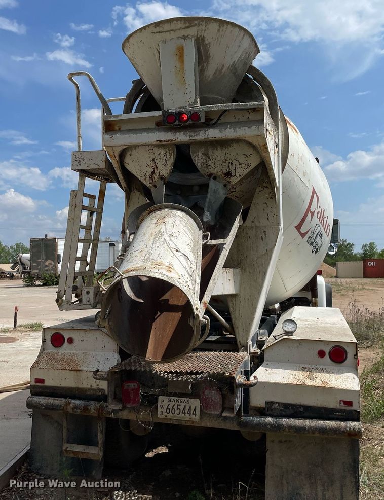 image for item MS9782 1992 Ford L8000  ready mix truck