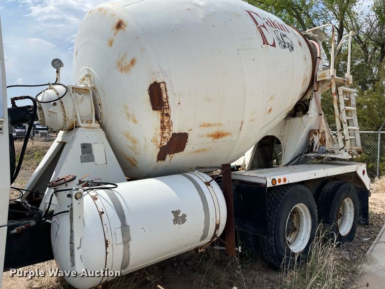 image for item MS9782 1992 Ford L8000  ready mix truck