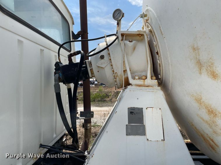 image for item MS9782 1992 Ford L8000  ready mix truck