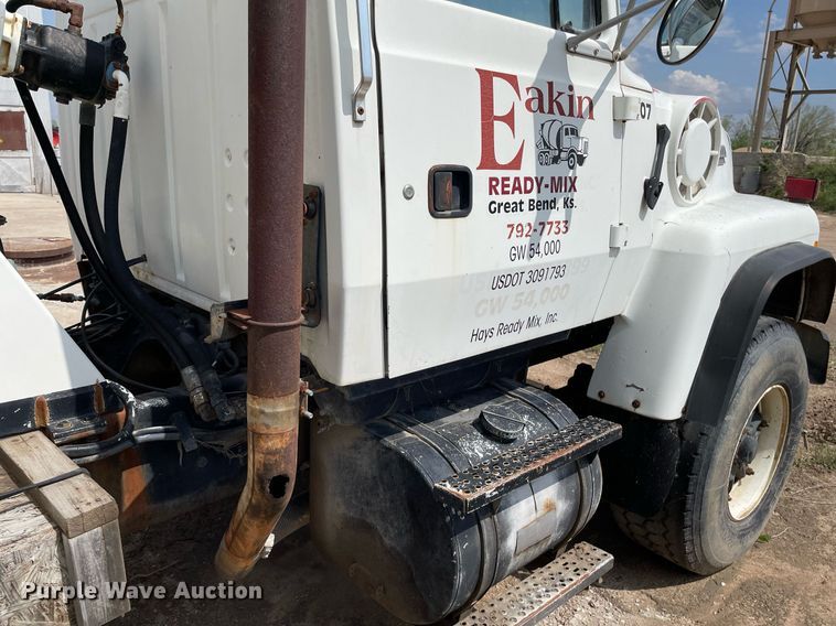 image for item MS9782 1992 Ford L8000  ready mix truck