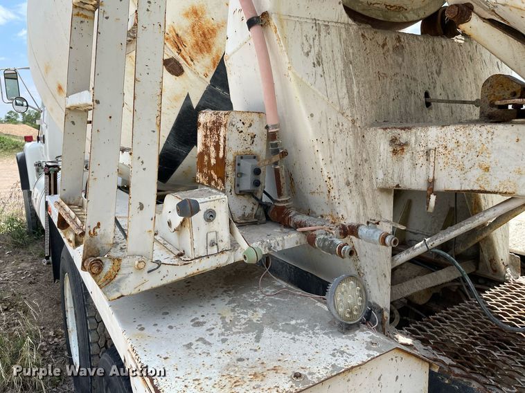 image for item MS9782 1992 Ford L8000  ready mix truck