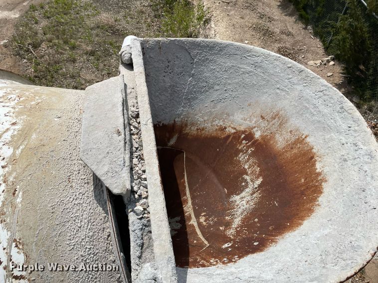 image for item MS9782 1992 Ford L8000  ready mix truck